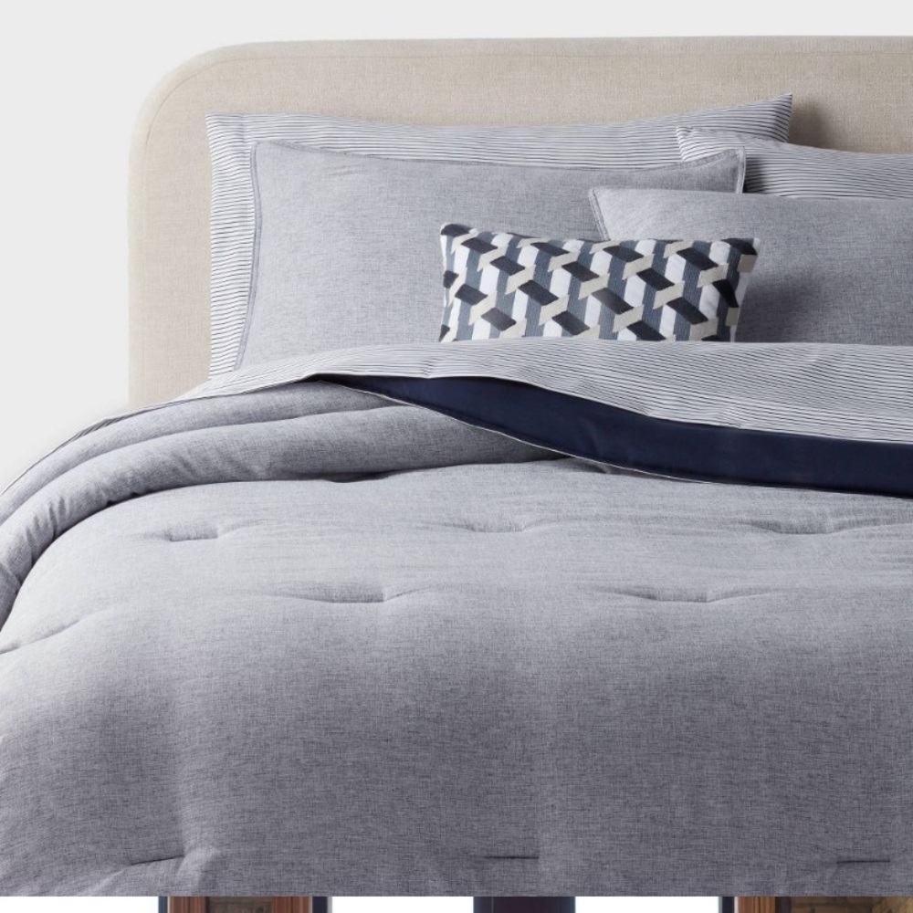 TNWT Threshold Chambray Comforter and Sheet Set - Navy and Gray